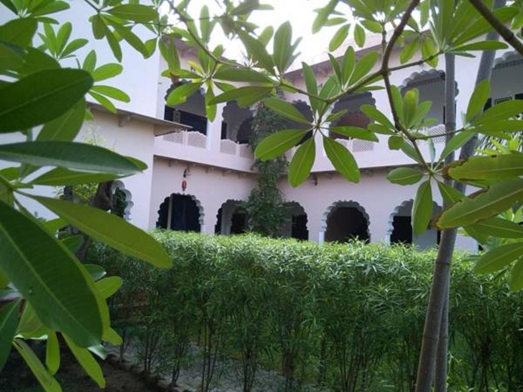 Hotel Kiran Villa Palace, Bharatpur Ngoại thất bức ảnh